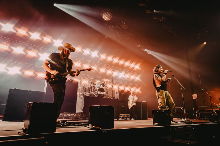 Bush performing live at AEC Theatre in Adelaide